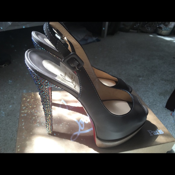 CHRISTIAN LOUBOUTIN 💯% authentic strassed heel🌈 - Picture 5 of 16
